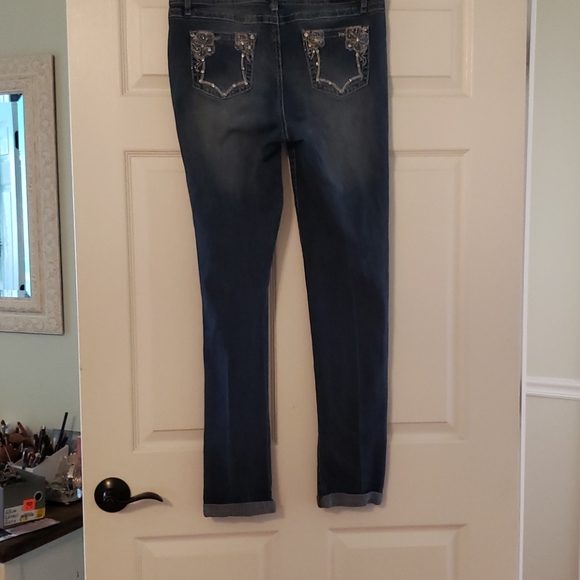 Jeans - Picture 2 of 3
